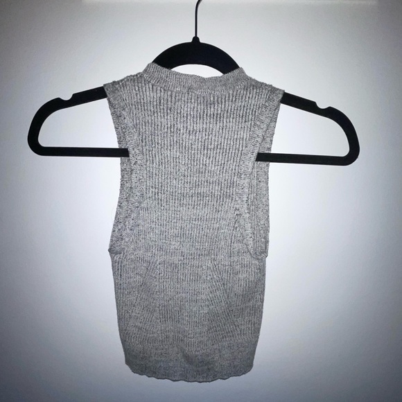 knit cropped tank top - Picture 3 of 3
